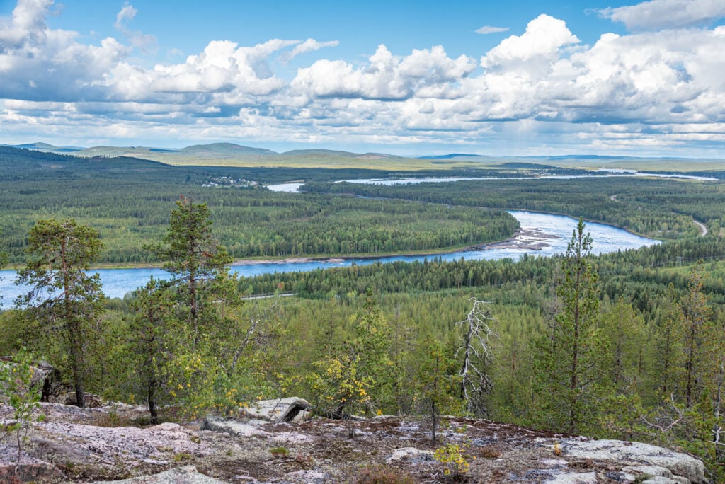 Rajat ylittävää yhteistyötä alueen hyväksi